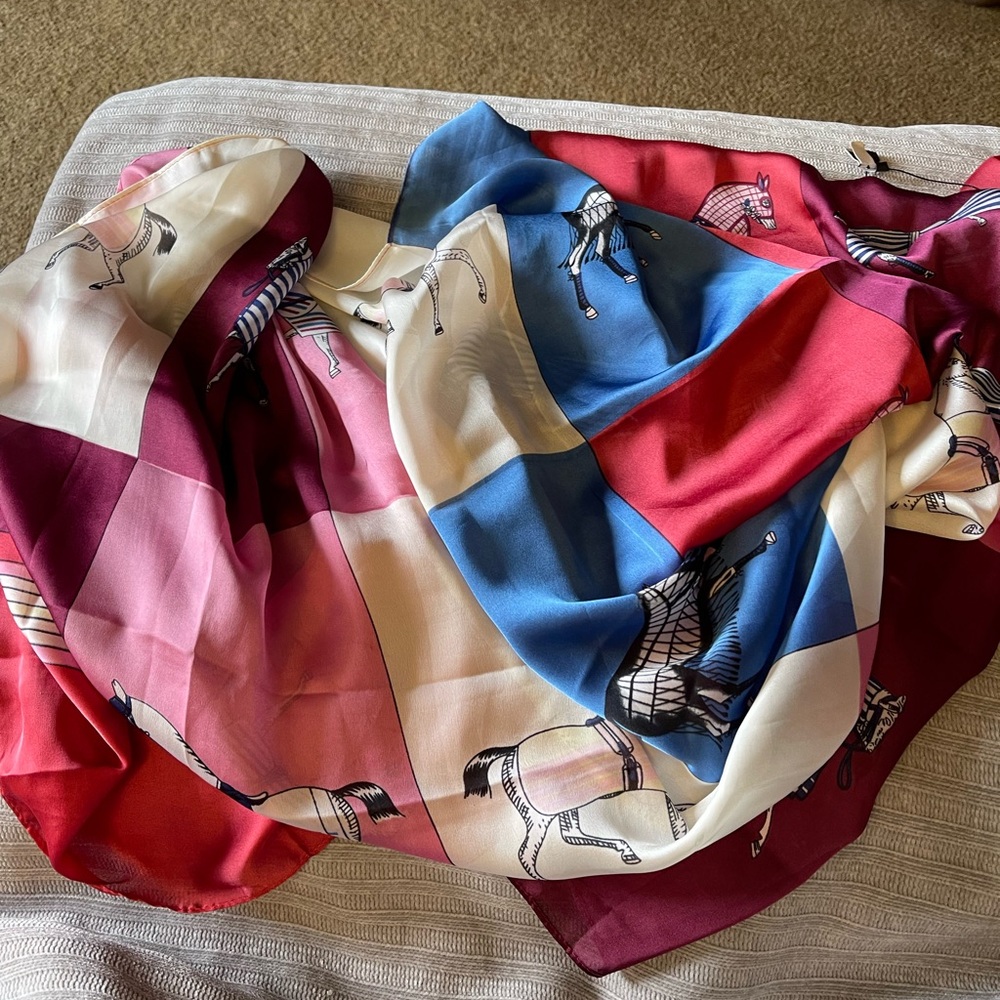 Colorful Equestrain Themed Scarf Featuring a Horse Pattern